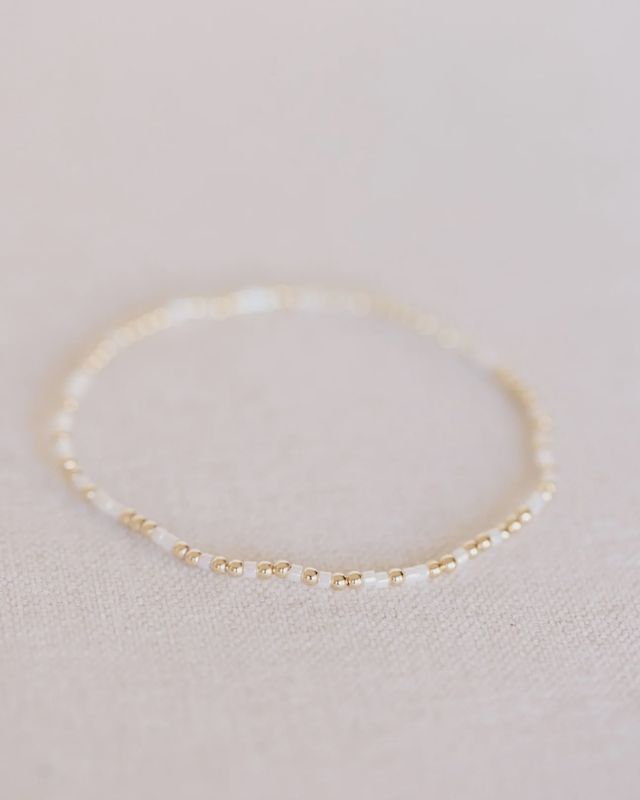 Goldie Sprinkle / White