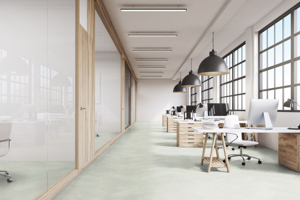 Klick-Vinylboden für die Fischgrat-Verlegung
Abmessungen: 720 x 120 mm
Nutzschicht: 0,55mm
Gesamtstärke: 8mm, mit stabiler Isocore-Mittellage
VPE: 2,07qm
Mit seiner schönen Patina-Oberfläche und Textur, Mist - Herringbone – IC55 ist in jedem Raum, in dem es installiert ist, ein echter Hingucker. Mist - Herringbone – IC55 ist ein Herringbone Format mit einem faszinierenden Betondesign in einem hellen und warmen Farbton. Es handelt sich um einen Bodenbelag mit der Verlegeart Isocore Click 55 (IC55).