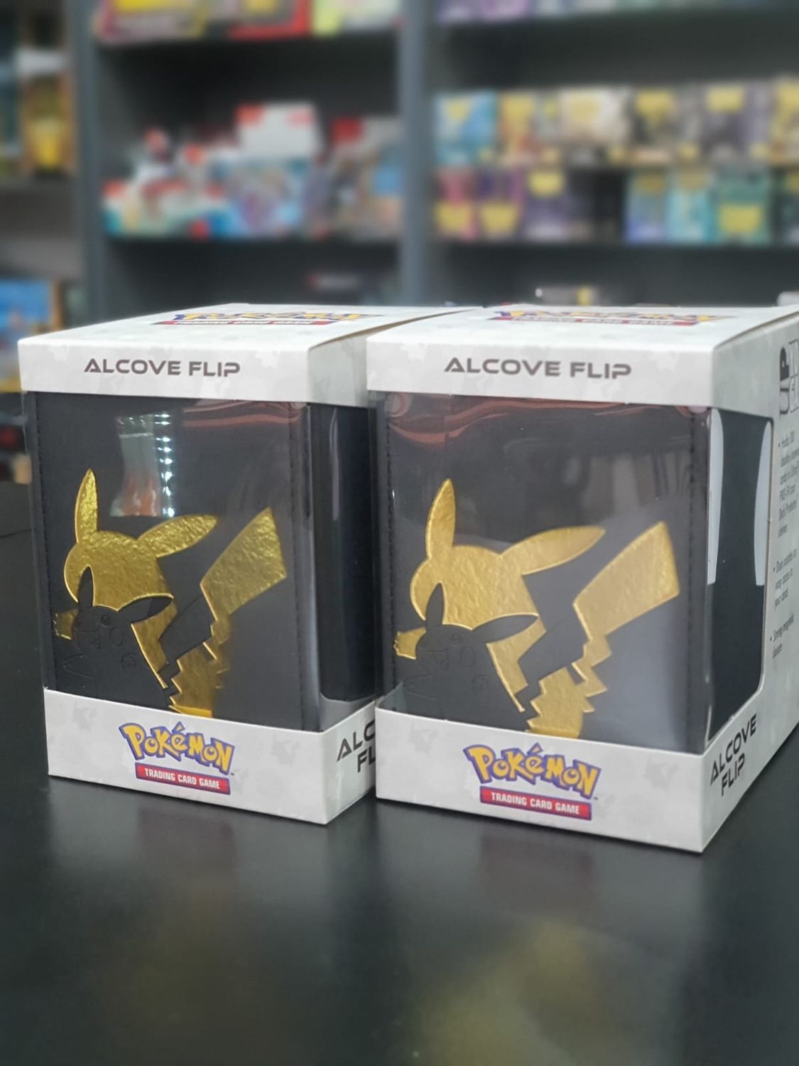 Pokémon TCG: Deck Box Pikachu