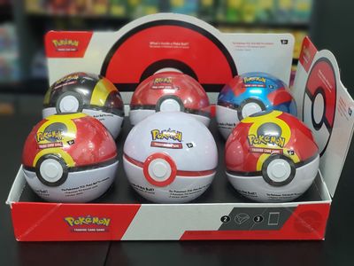 E25 Poke Ball Tin