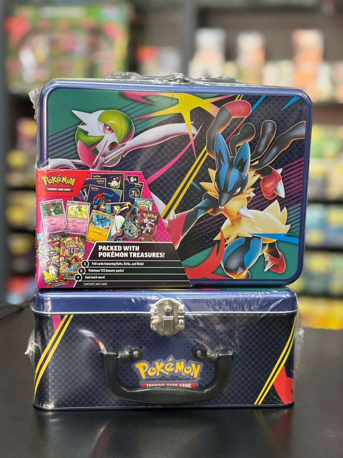 Pokémon TCG: Collector Chest 2025