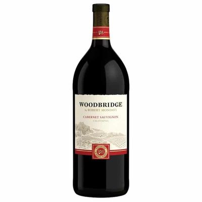 WOODBRIDGE CABERNET SAUVIGNON
BY ROBERT MONDAVI 1.5L