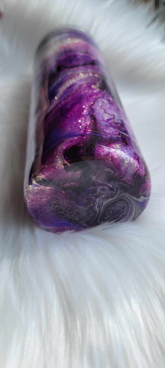 20oz Black &amp; and purple swirl over an opal white base