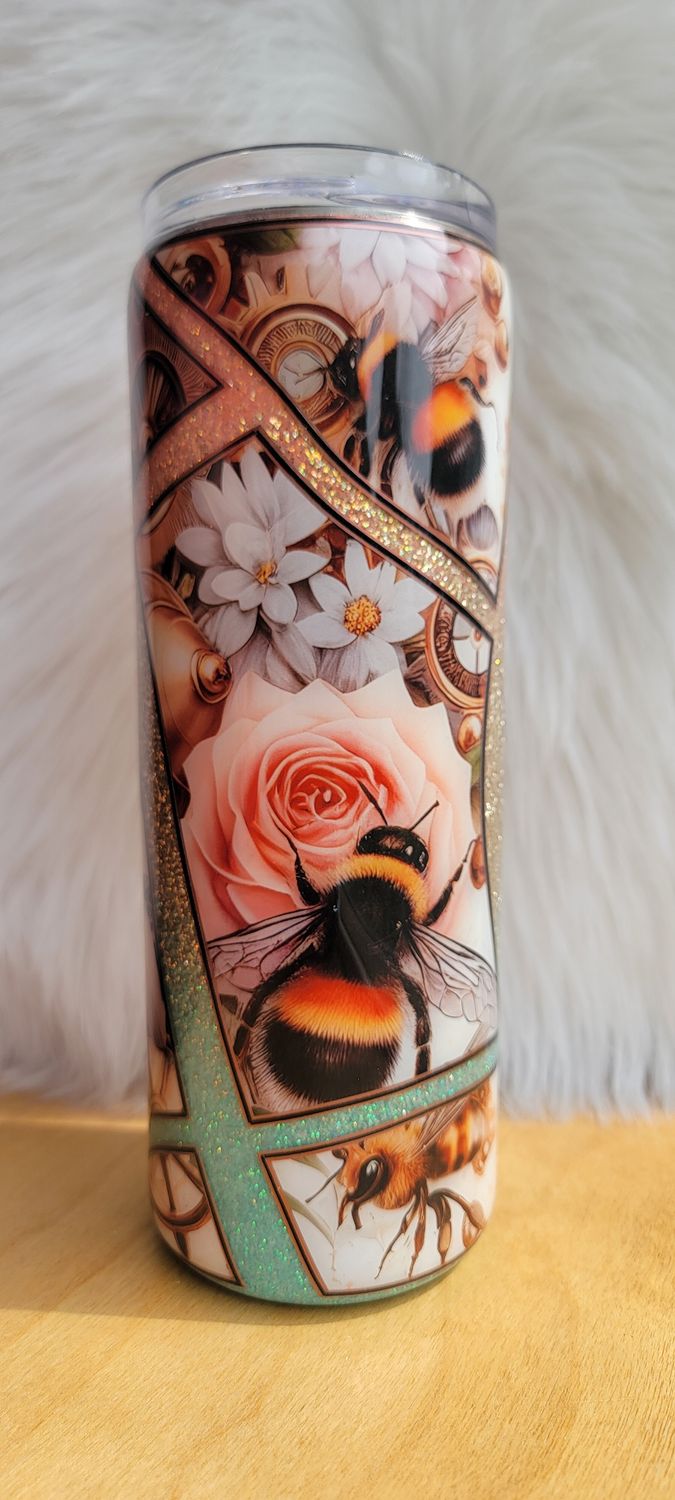 20oz Skinny Triple Ombre with Flowers and Bee Vinyl