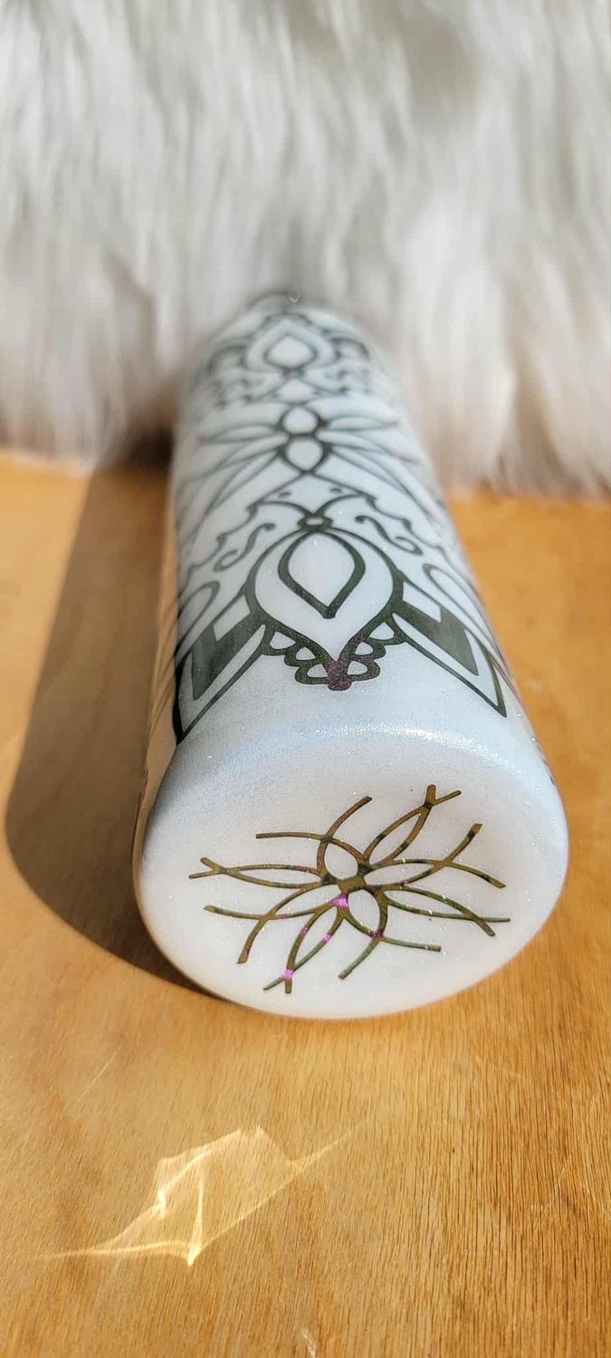 20oz Skinny White and Pink Mandala