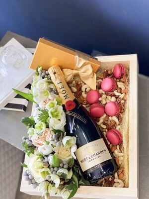 Floral Gift Set With Flowers And Moet