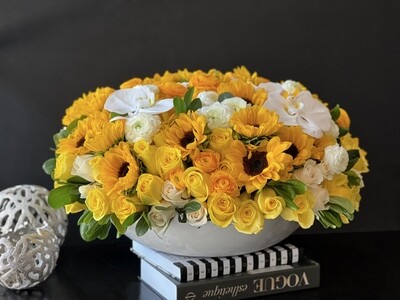 Xxl Bowl With Roses And Sunflowers