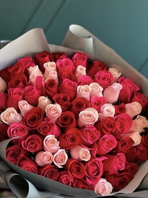 75 ROSES BOUQUET. HOT PINK, PINK, AND RED ROSES BOUQUET