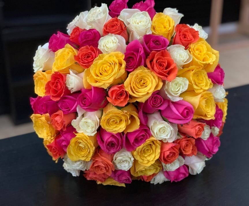 100 MIX COLOR ROSES