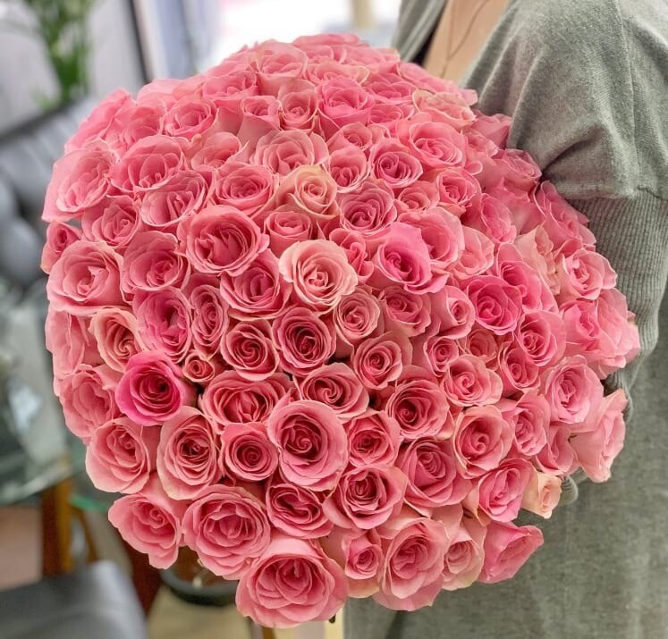 100 PINK ROSES BOUQUET