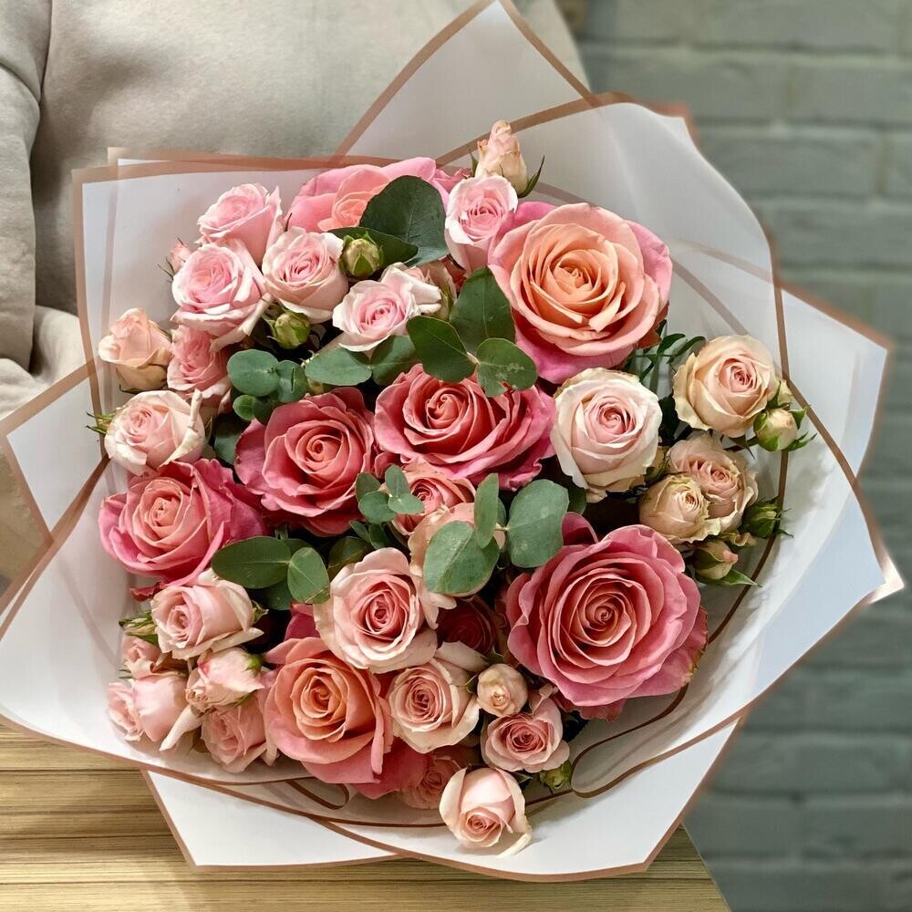 HAND-CRAFTED EUROPEAN BOUQUET WITH ROSES AND SPRAY ROSES
