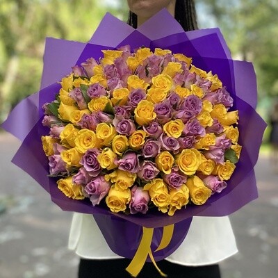 100 LAVENDER AND YELLOW ROSES BOUQUET 100 LAVENDER AND YELLOW ROSES BOUQUET