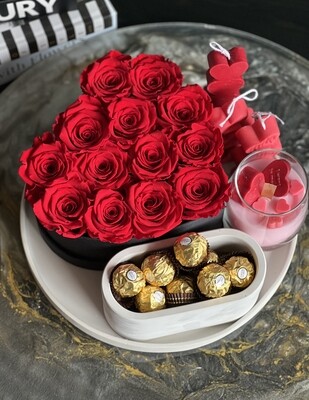 Combo-Gift set with preserved roses, candles and chocolates