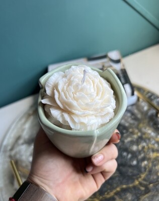 Handmade natural wax soy candle. Peony candle