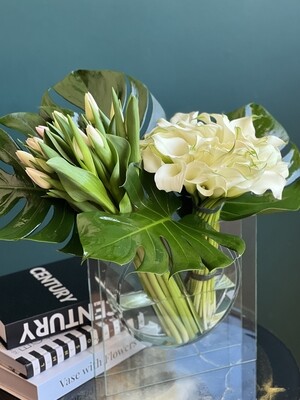 Luxury Flower Design With Tulips And Calla Lilies