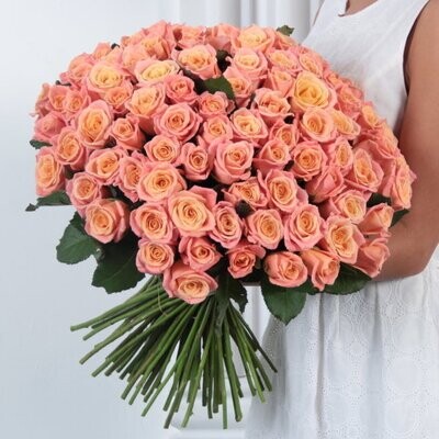 100 "Miss Piggy" Roses Bouquet