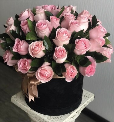 50 pink roses in a box