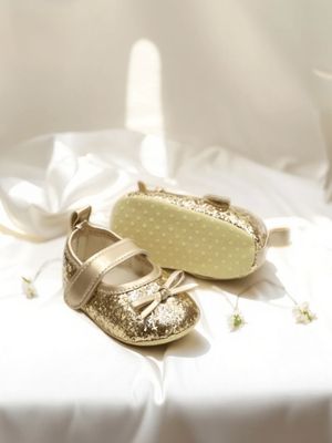 Magic Shoes Gold