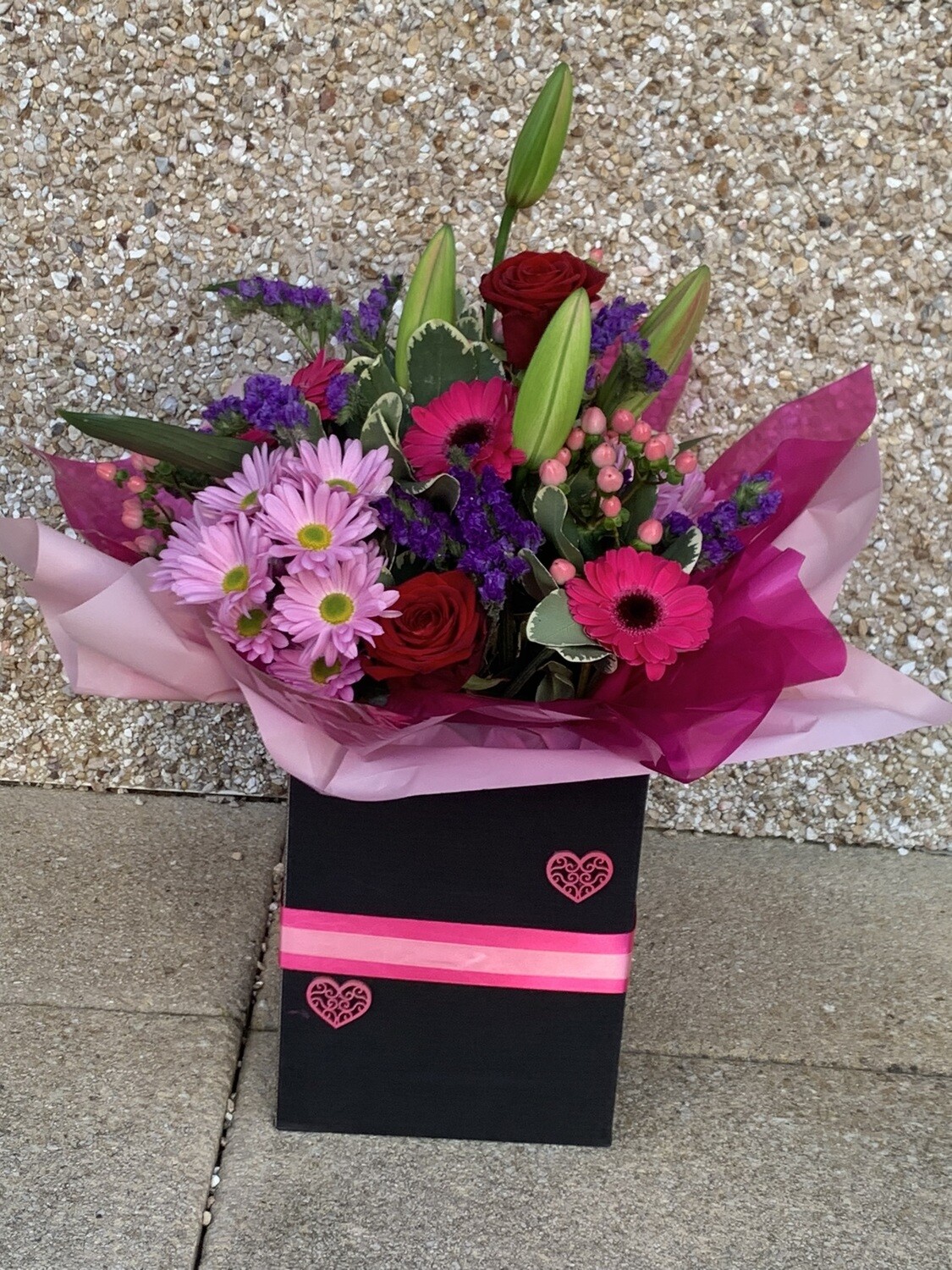 V-day Raspberry Luxury Box