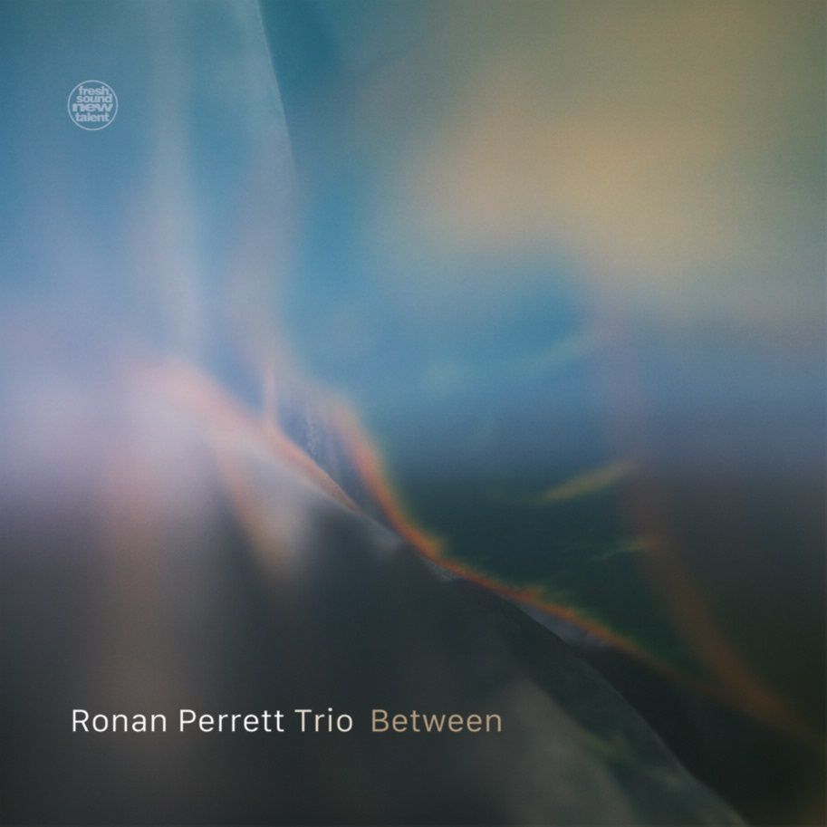 RONAN PERRETT TRIO - Between