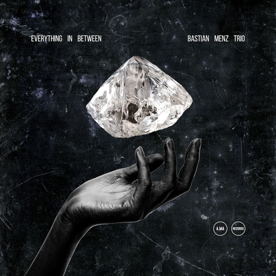 BASTIAN MENZ TRIO - Everything In Between BASTIAN MENZ TRIO - Everything In Between