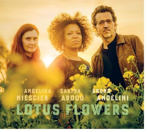 ANGELIKA NIESCIER, SAKINA ABDOU, BRUNO ANGELINI – Lotus Flowers