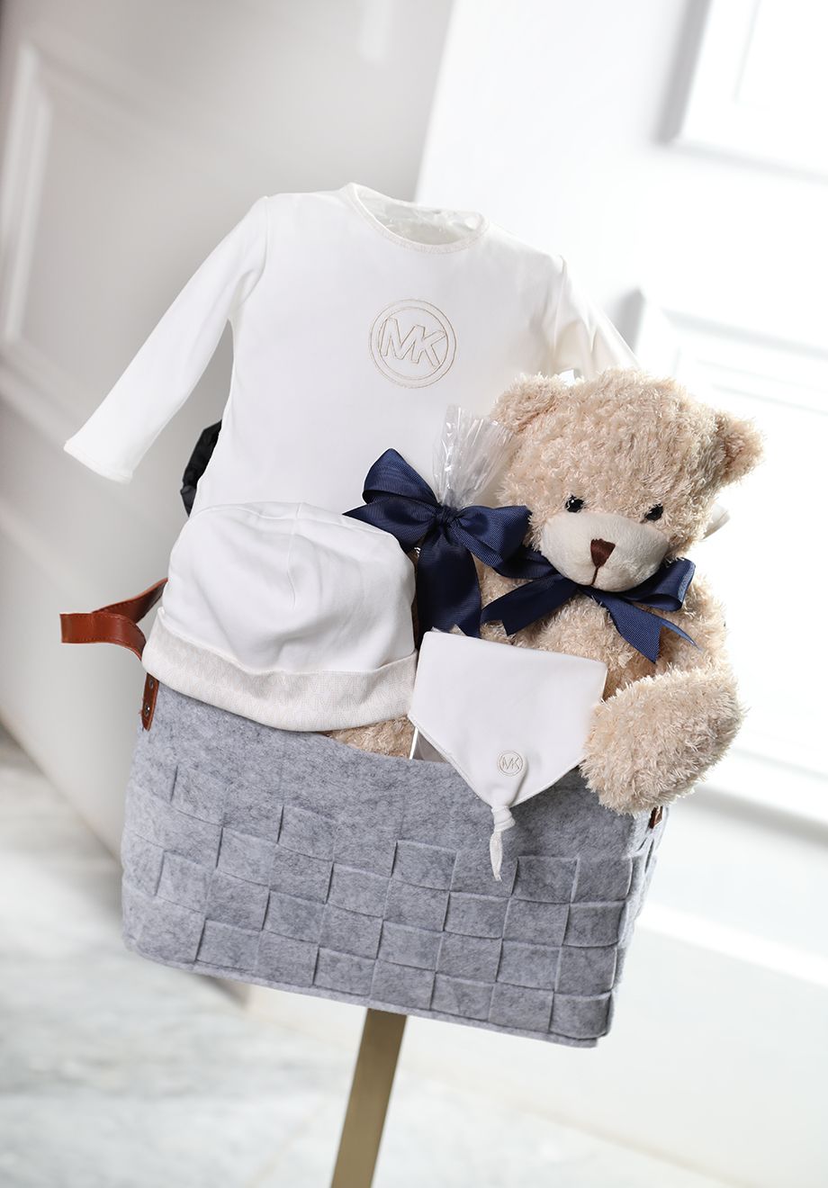 Michael Kors baby basket