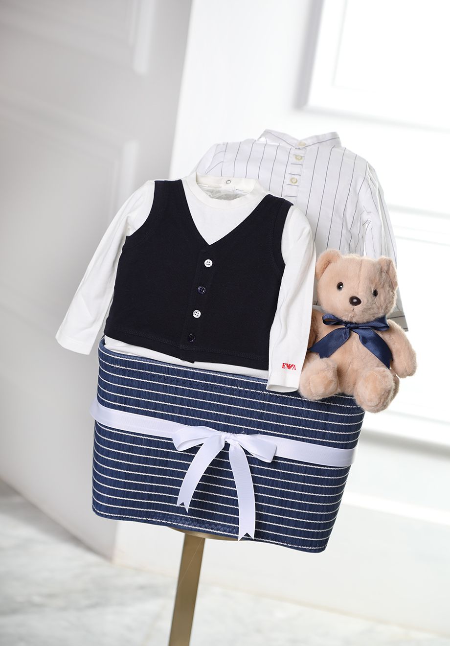 Armani baby basket