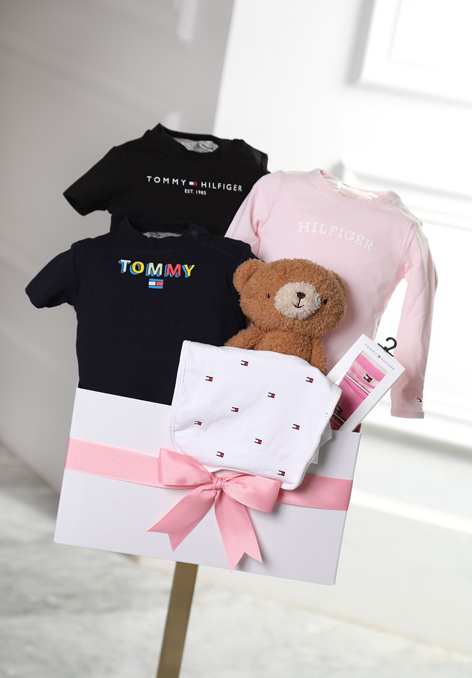 Tommy baby basket