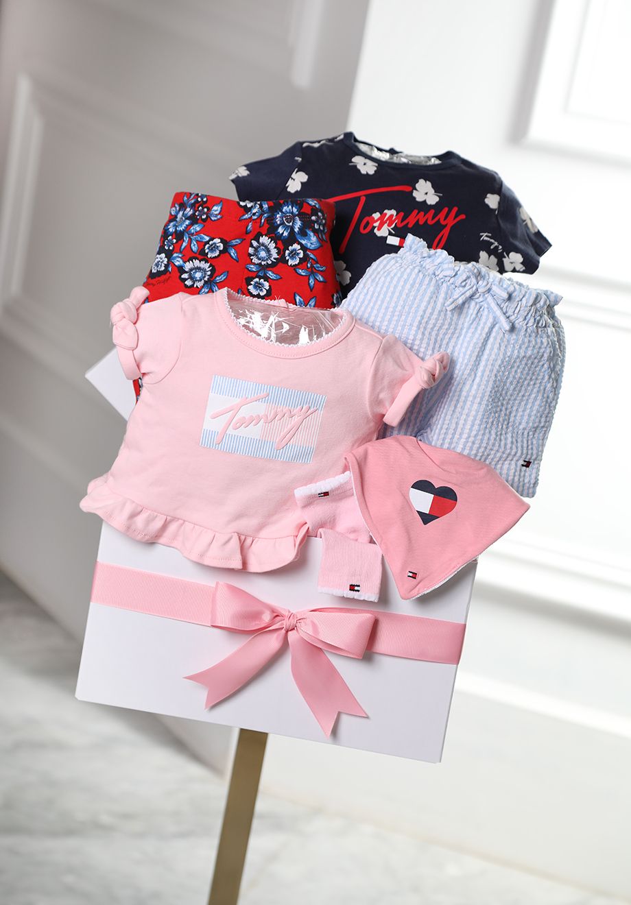 Tommy baby basket