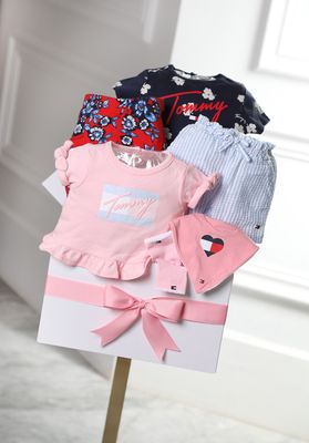 Tommy baby basket