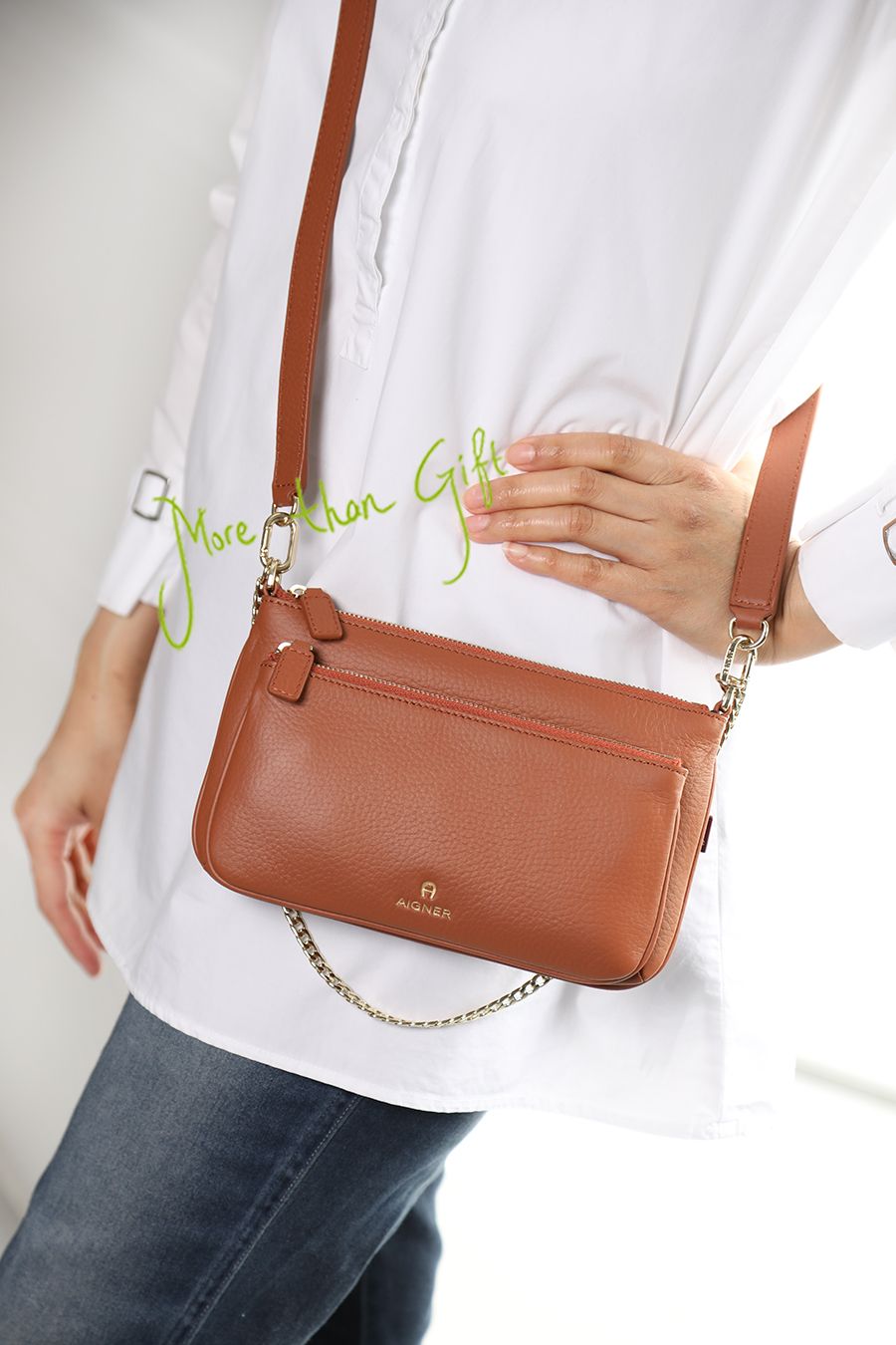 Aigner cross bag