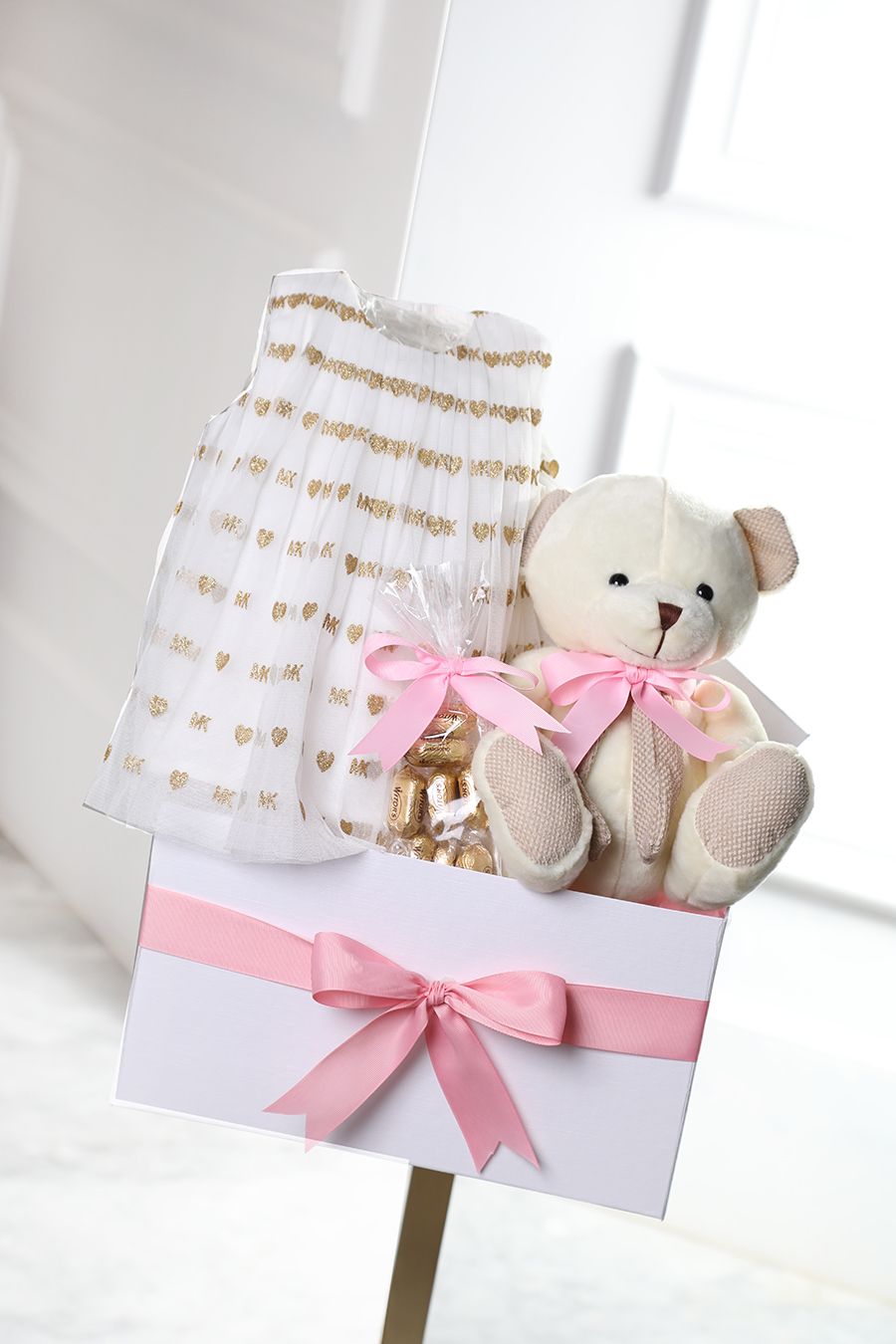 Michael Kors baby basket