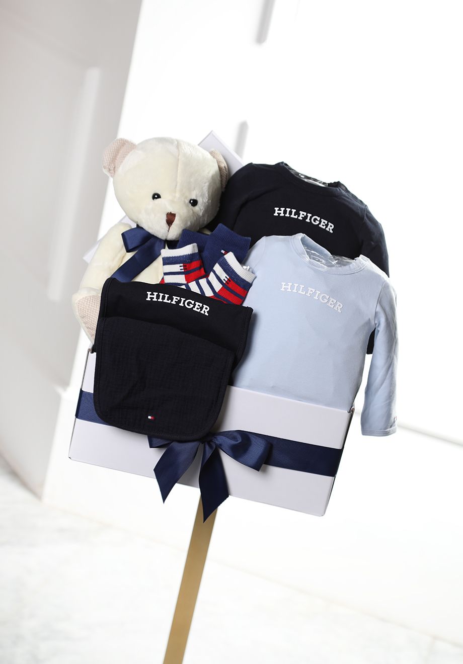 Tommy baby basket