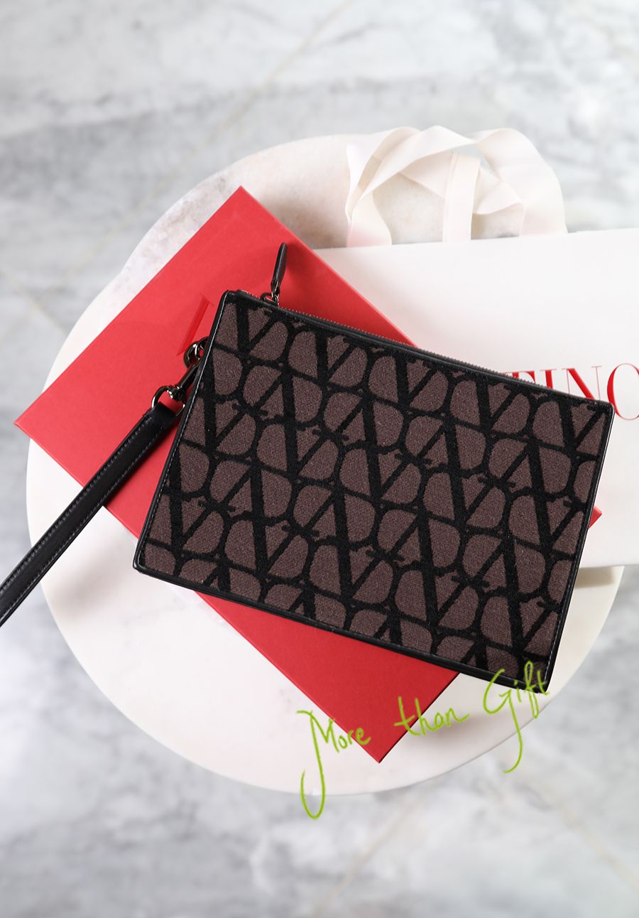 Valentino pouch