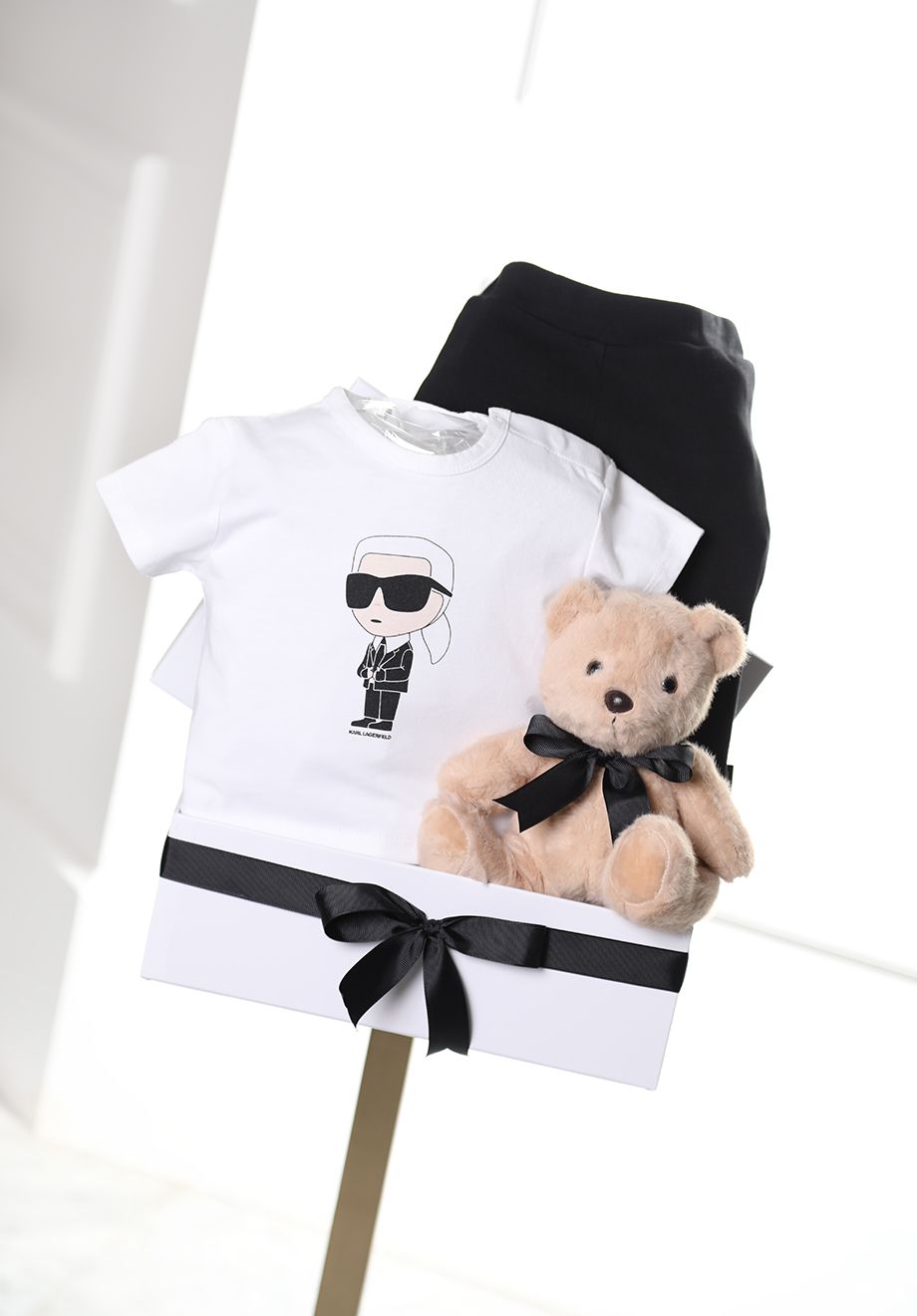 Karl Lagerfeld baby basket