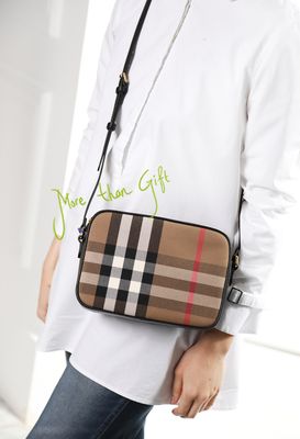 Burberry cross bag