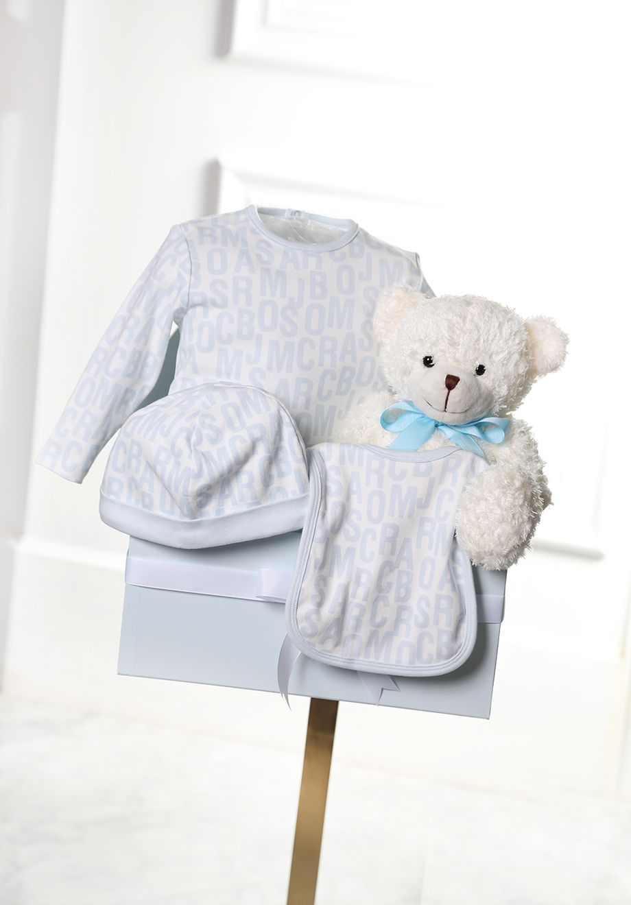 Mark Jacob baby basket