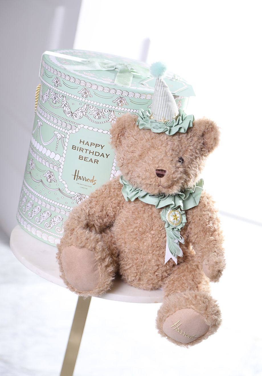 Harrods birthday teddy bear دب يوم الميلاد من هارودز