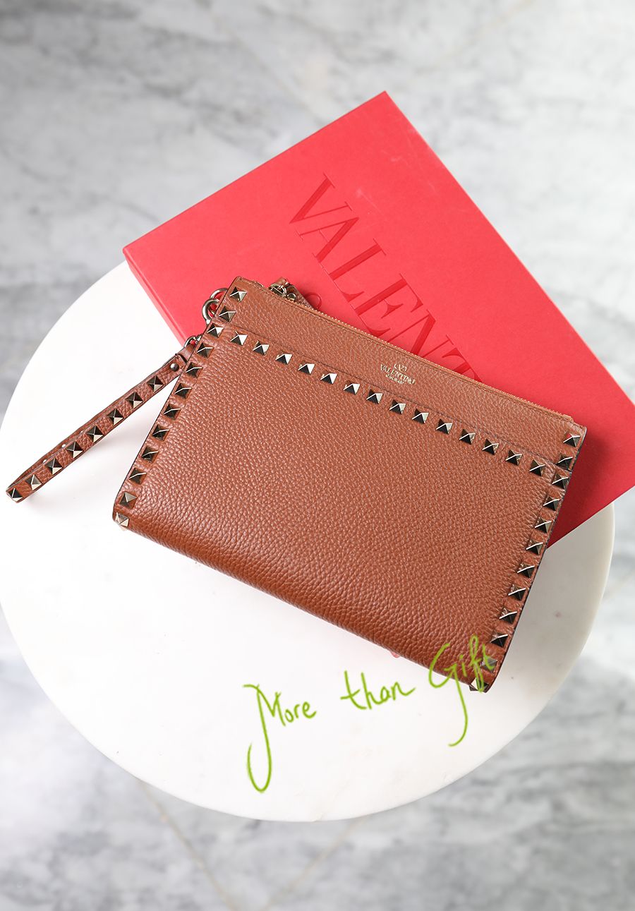 Valentino pouch