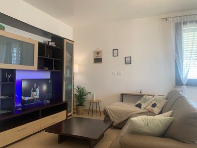 HOLIDAYS APARTMENT &amp; HOUSE