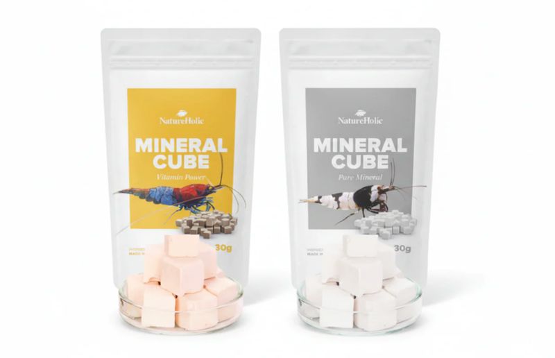 NatureHolic - MineralCube - Pure Mineral - 47ml / Vitamine Power - 47 ml NatureHolic - MineralCube - Pure Mineral - 47ml / Vitamine Power - 47 ml