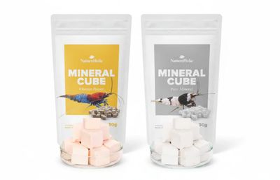NatureHolic - MineralCube - Pure Mineral - 47ml / Vitamine Power - 47 ml NatureHolic - MineralCube - Pure Mineral - 47ml / Vitamine Power - 47 ml