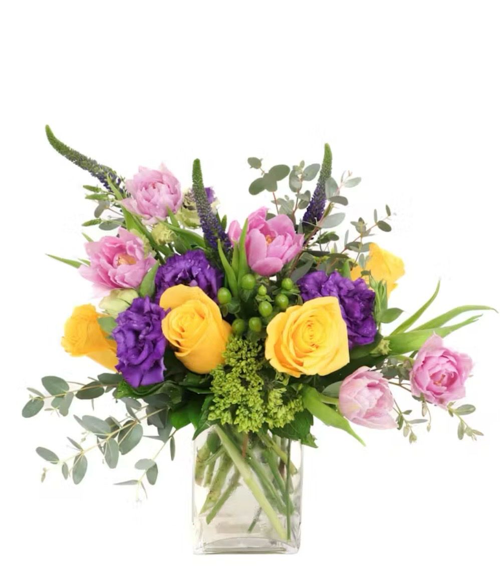 $95 Seasonal Fresh Flower Vase Arrangement