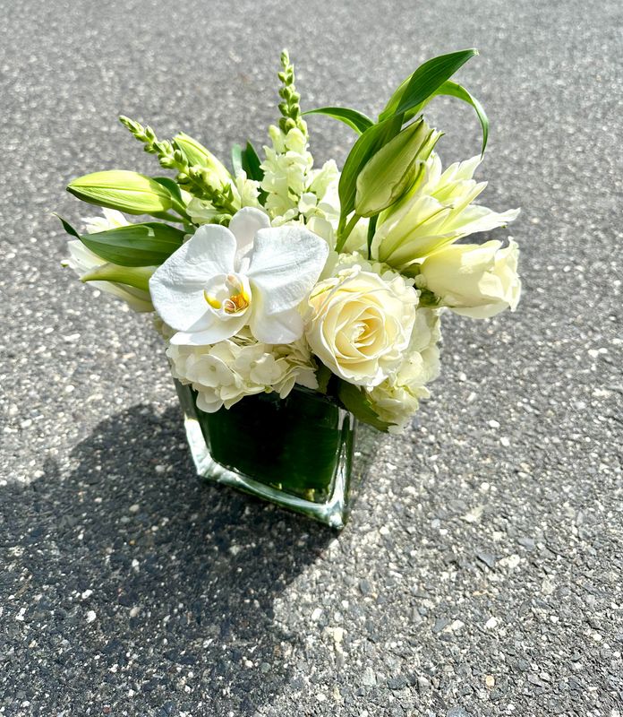 seasonal white coastal flowers in a clear glass cube delivered to Stone Harbor NJ