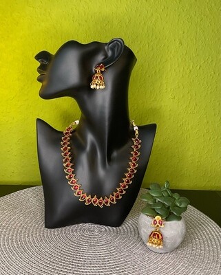 Mango shaped chocker set