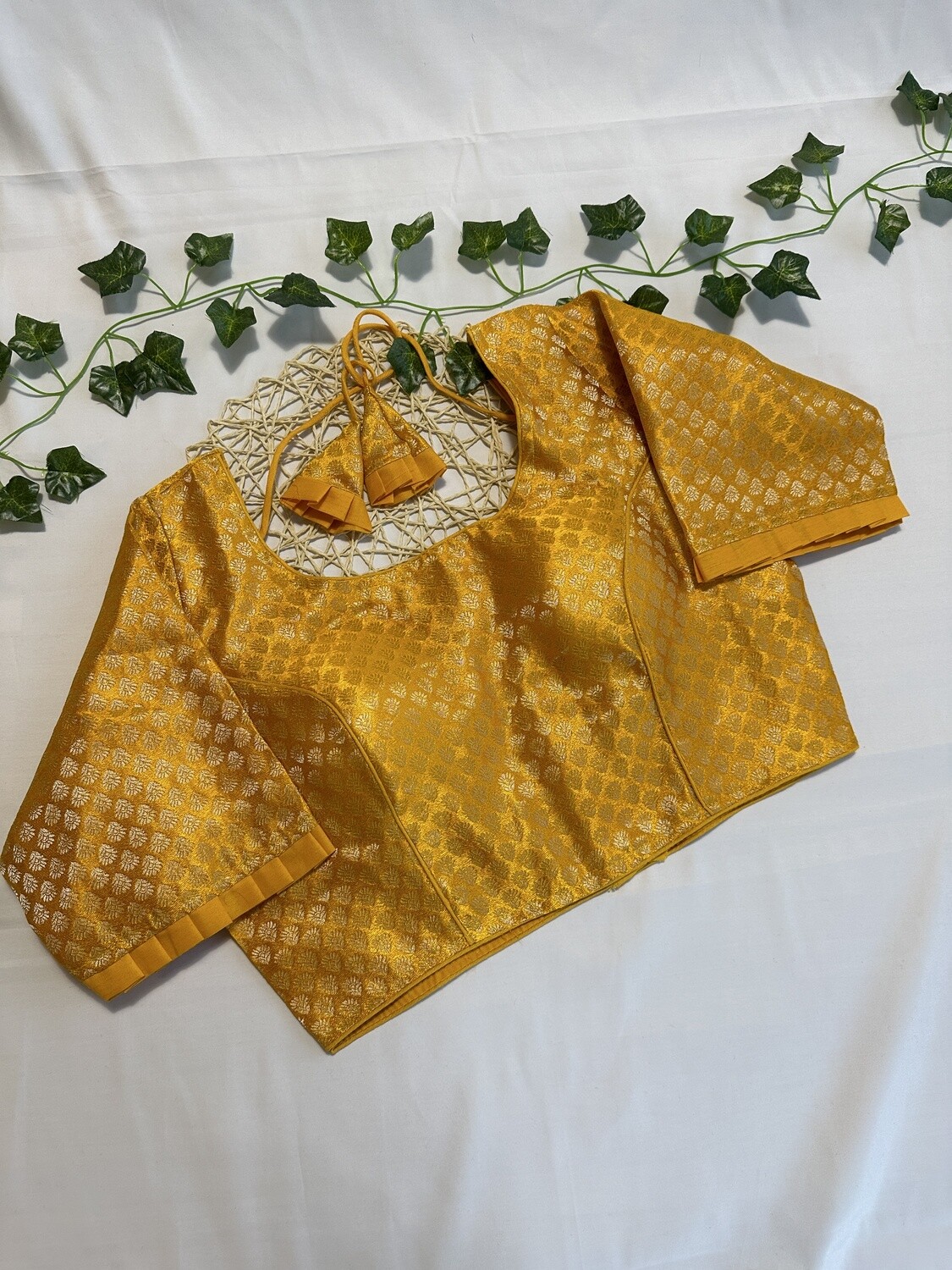 Khatan Banarasi blouse