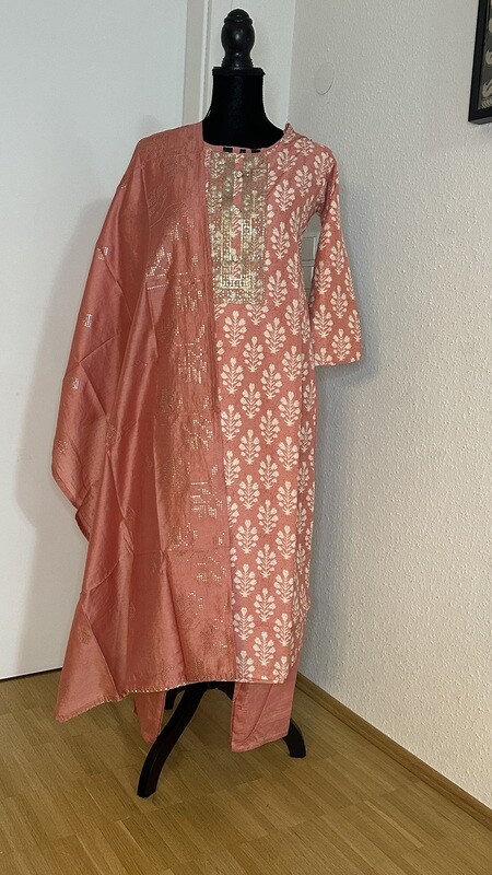 Salwar top, bottom and dupata Size L