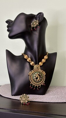 Necklace Set