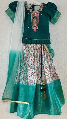 Lehenga choli set